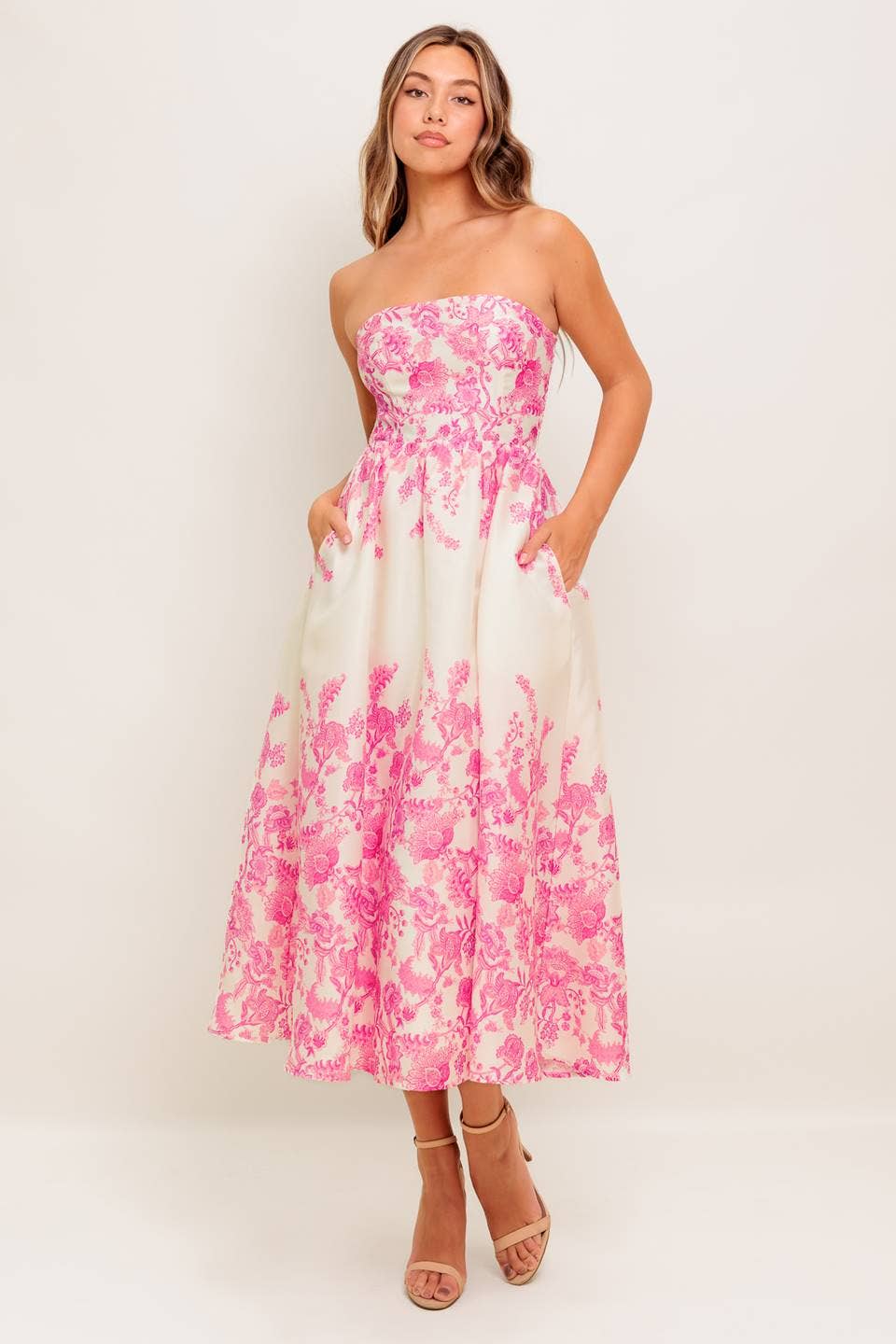 Trendy Dresses | Free Shipping $100+ Orders | Vickie's Gifts Trendy Dresses | Free Shipping $100+ Orders | Vickie's Gifts
